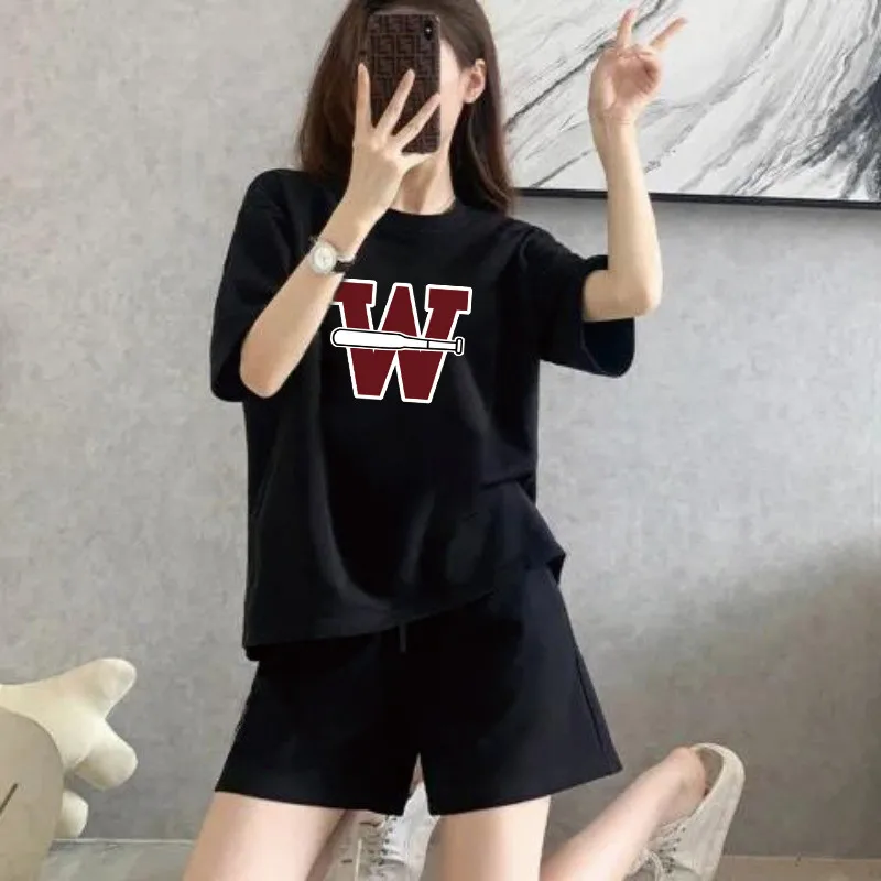 Summer 2 Piece Outfit for Women, Oversized Letter Print T-Shirt and Shorts, Co-ord Set
Summer 2 Piece Outfit for Women, Oversized Letter Print T-Shirt and Shorts, Co-ord Set