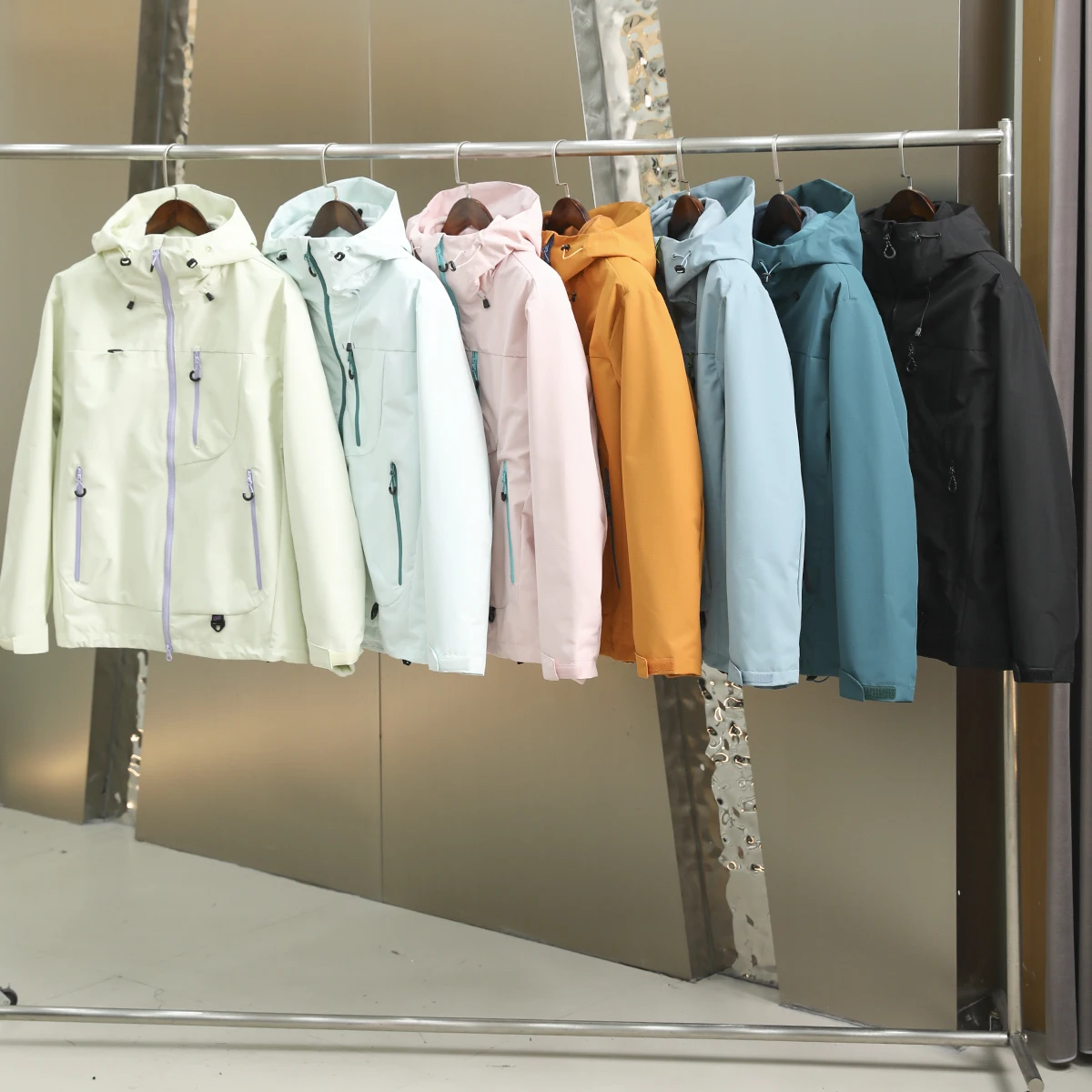 Утепленная флисовая куртка Softshell для активного отдыха, ветрозащитная, водоотталкивающая, осенне-зимняя, унисекс, с капюшоном, модная, городская, мужская.
Утепленная флисовая куртка Softshell для активного отдыха, ветрозащитная, водоотталкивающая, осенне-зимняя, унисекс, с капюшоном, модная, городская, мужская.