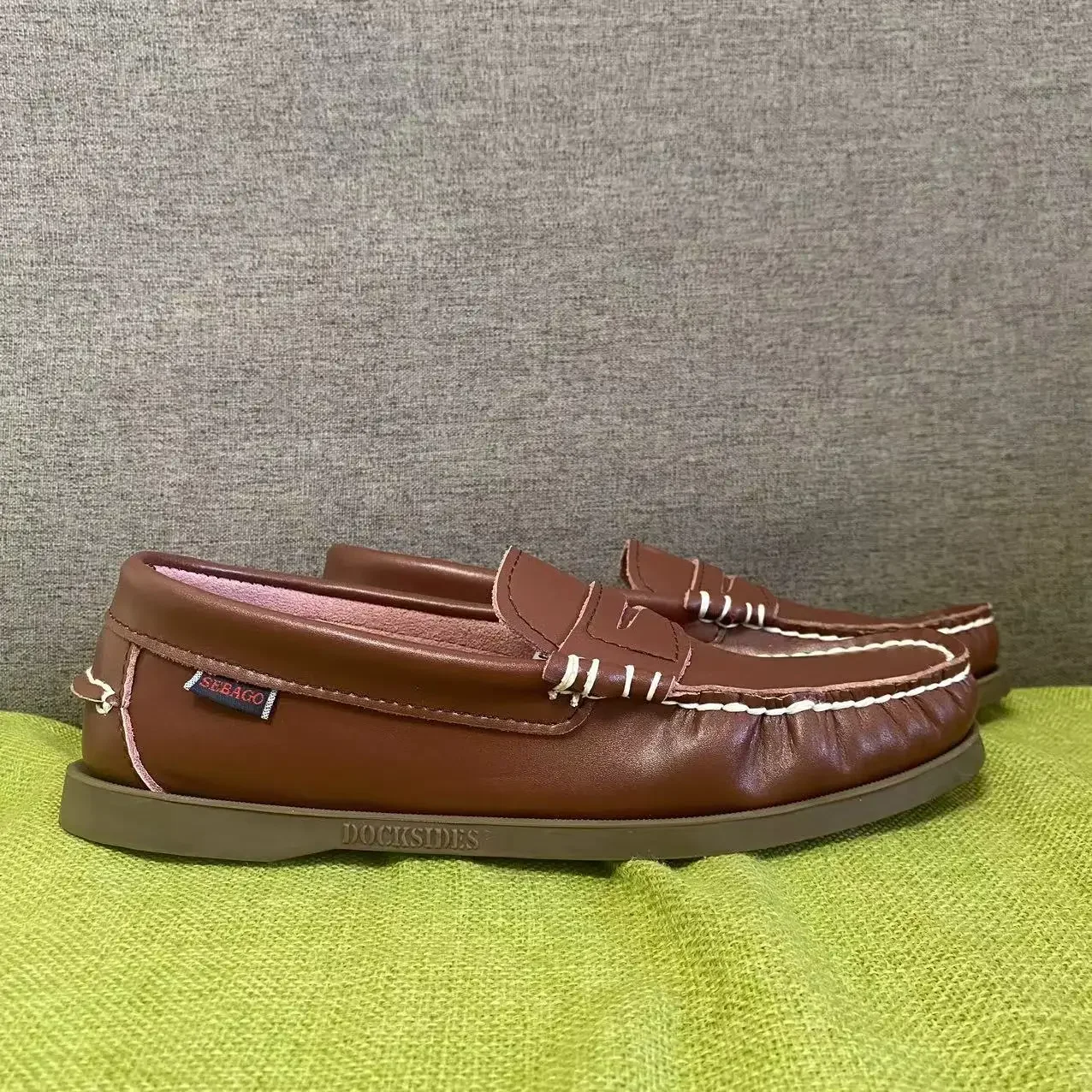 Men Homme Authentic Sebago Docksides Shoes - Premium Leather Moc Toe Lace Up Boat Shoes DA34
Men Homme Authentic Sebago Docksides Shoes - Premium Leather Moc Toe Lace Up Boat Shoes DA34