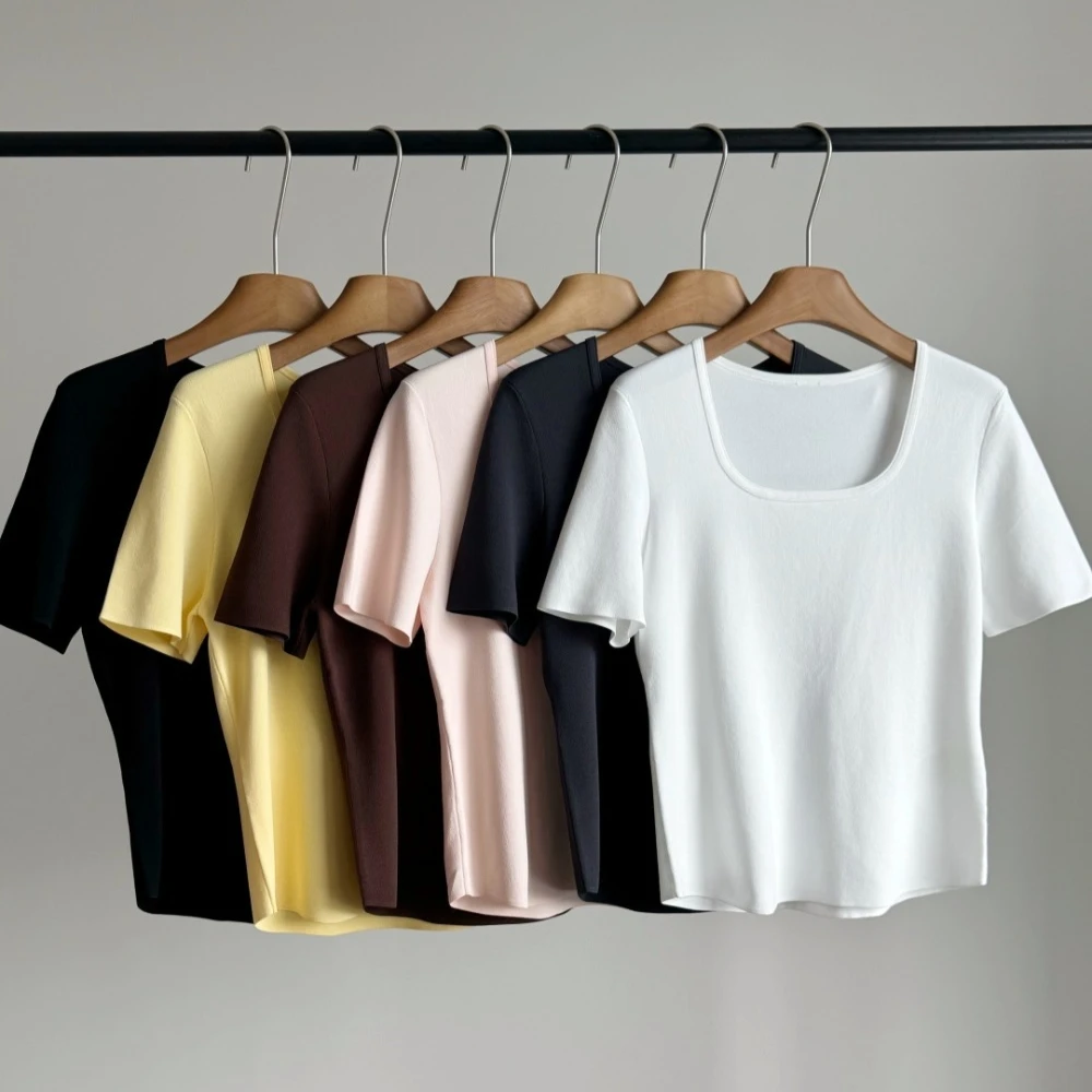 Summber Curved Hem Square Neck Top
Summber Curved Hem Square Neck Top