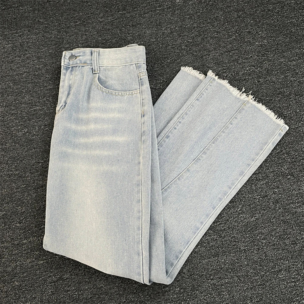 Trendy Casual Pants for Men Designed with Pockets Perfectly Suited for Daily Use and Various Outdoor Activities
Trendy Casual Pants for Men Designed with Pockets Perfectly Suited for Daily Use and Various Outdoor Activities