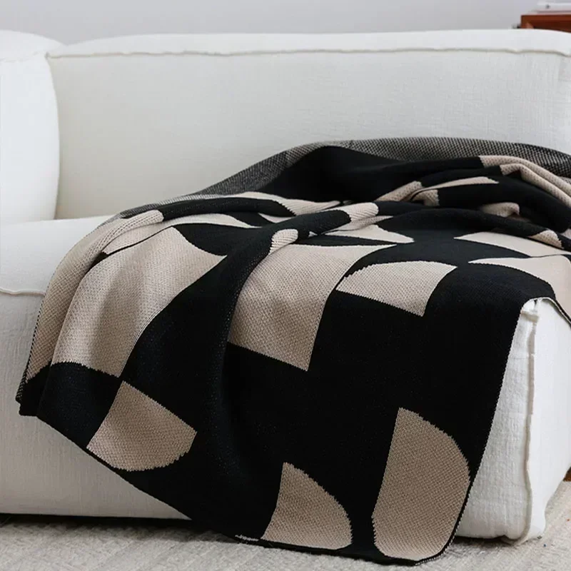 Nordic Warm Nap Shawl Blanket Soft Black Coffee Geometric Knitted Blanket And Throw Luxury Beds Sofa Decorative Cover Home
Nordic Warm Nap Shawl Blanket Soft Black Coffee Geometric Knitted Blanket And Throw Luxury Beds Sofa Decorative Cover Home