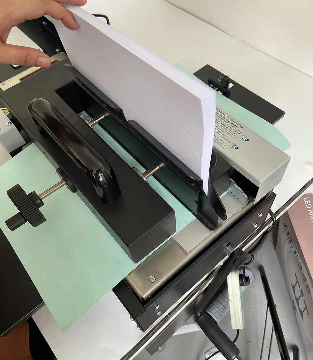 Office Desktop Manual Easy Operating Book Glue Perfect Binder Binding Machine Book Binding Machine Glue Automatic
Office Desktop Manual Easy Operating Book Glue Perfect Binder Binding Machine Book Binding Machine Glue Automatic