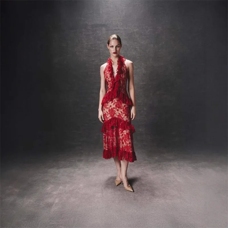 Red Lace Women's Prom Dress Sexy Halter Neck Backless Sleeveless Long Party Gown Formal Birthday Red Carpet Tiered Robe
Red Lace Women's Prom Dress Sexy Halter Neck Backless Sleeveless Long Party Gown Formal Birthday Red Carpet Tiered Robe