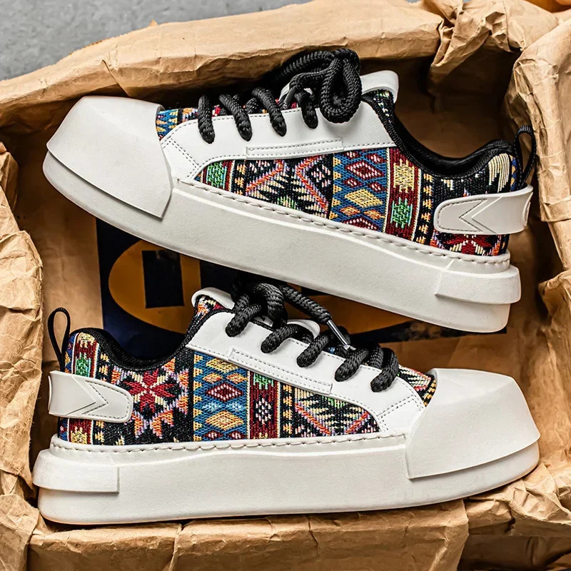 Модная мужская обувь для скейтбординга в уличном стиле. Удобные нескользящие повседневные кроссовки. Мужские кроссовки на шнуровке. Обувь для активного отдыха.
Модная мужская обувь для скейтбординга в уличном стиле. Удобные нескользящие повседневные кроссовки. Мужские кроссовки на шнуровке. Обувь для активного отдыха.