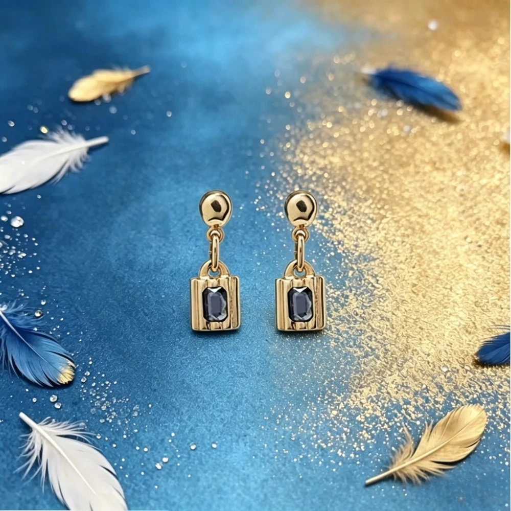 2026 New Spain S925 Silver Fashion Small Lock Crystal Earrings European and American Style Boutique Jewelry
2026 New Spain S925 Silver Fashion Small Lock Crystal Earrings European and American Style Boutique Jewelry
