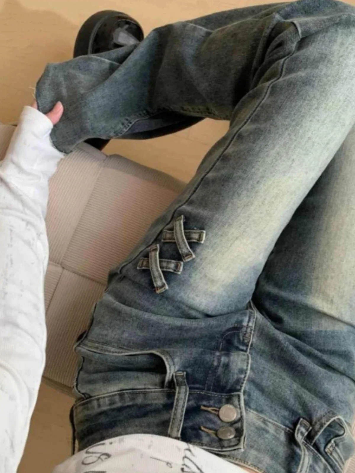 Retro American Faded Wide Leg Denim Jeans Women's Spring Autumn Loose Elastic Bell Bottoms High Waist Cotton Polyester
Retro American Faded Wide Leg Denim Jeans Women's Spring Autumn Loose Elastic Bell Bottoms High Waist Cotton Polyester