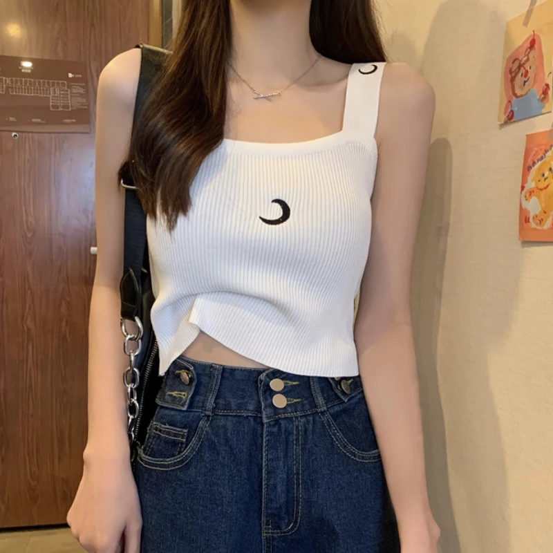 Small Camisole Women's Embroidered Knitted Inner and Outer Wear Slim Short Sleeveless Bottoming Shirt Top Top Sin Mangas
Small Camisole Women's Embroidered Knitted Inner and Outer Wear Slim Short Sleeveless Bottoming Shirt Top Top Sin Mangas