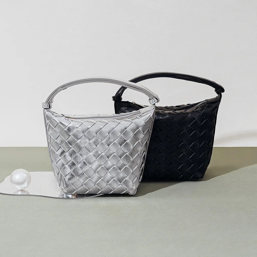 Luxury Hand Knitted New Designer Genuine Leather Elegant Handle Female Vintage Women's Handbag Cowskin Lady Small Shoulder Bag
Luxury Hand Knitted New Designer Genuine Leather Elegant Handle Female Vintage Women's Handbag Cowskin Lady Small Shoulder Bag
