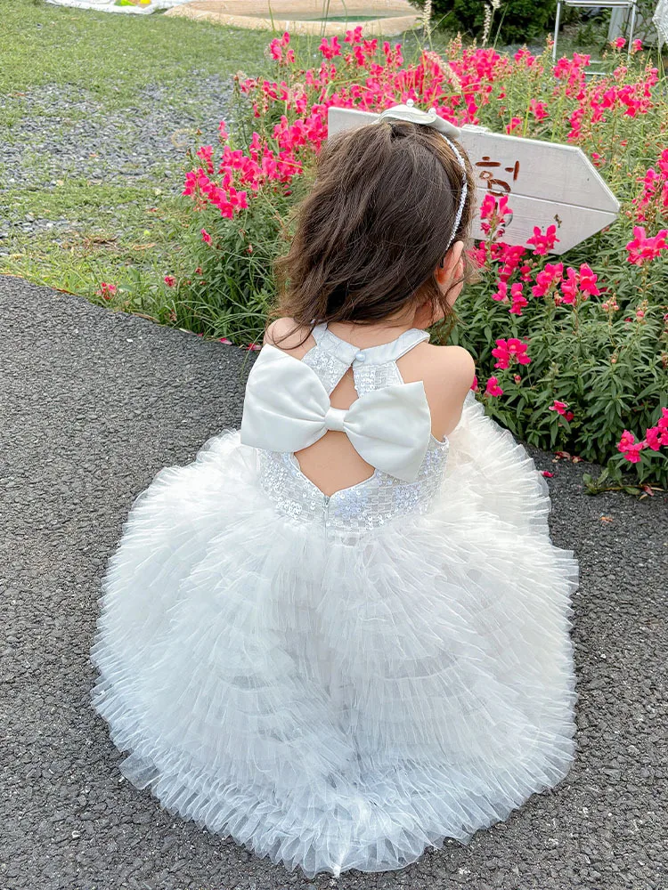 Korean Girls' Vest Puffy Princess Dress High-End Formal Dress Birthday Children's Day Butterfly Dress
Korean Girls' Vest Puffy Princess Dress High-End Formal Dress Birthday Children's Day Butterfly Dress