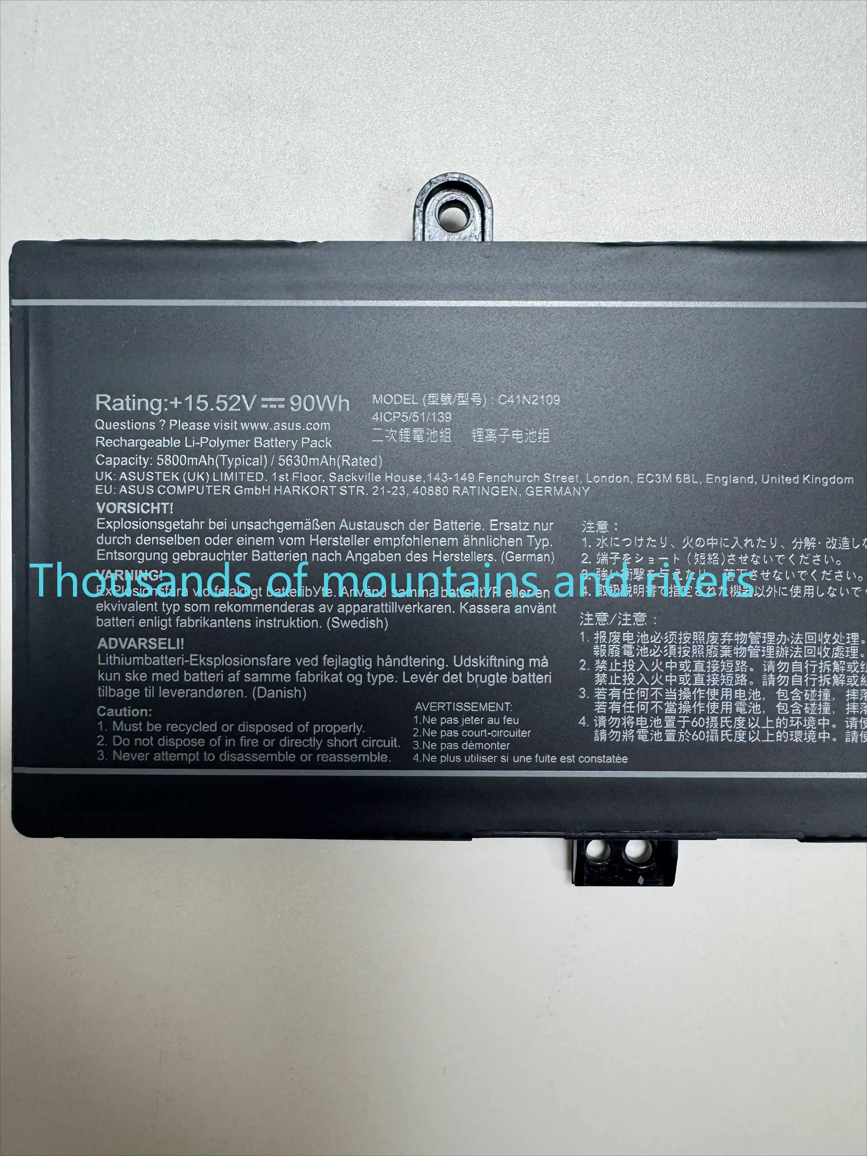 НОВЫЙ C41N2109 15,52 В 5630 мАч аккумулятор для ноутбука Asus ROG Zephyrus M16 GU604VZ-N4004W STRIX G18 G634 G814JV-N6034W GV601RM 90WH
НОВЫЙ C41N2109 15,52 В 5630 мАч аккумулятор для ноутбука Asus ROG Zephyrus M16 GU604VZ-N4004W STRIX G18 G634 G814JV-N6034W GV601RM 90WH