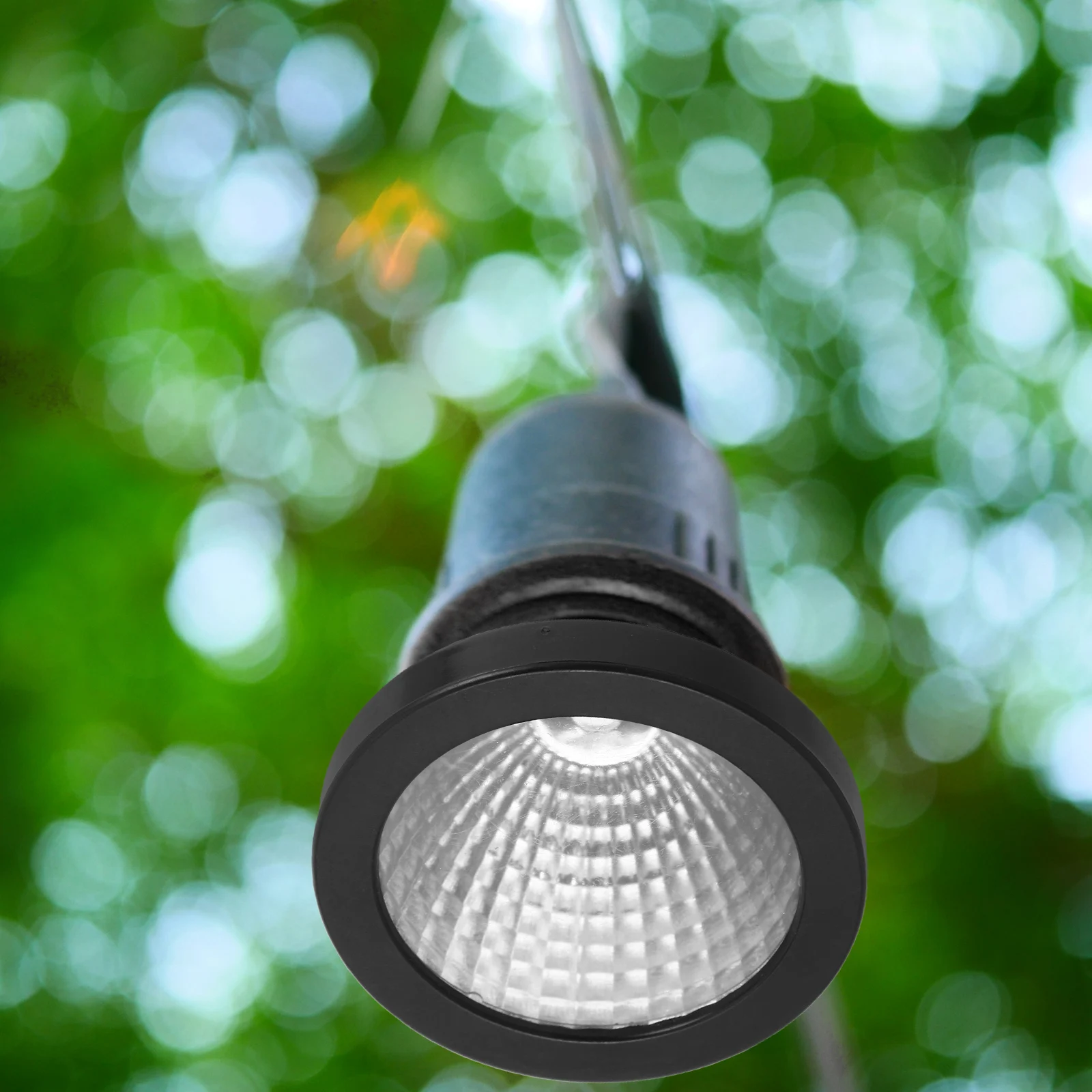 50pcs Solar Spotlight Cup 5 3cm Plastic Lamp Shade for Garden Frog Statue LED Bulb Guard Creative Accessories Durable
50pcs Solar Spotlight Cup 5 3cm Plastic Lamp Shade for Garden Frog Statue LED Bulb Guard Creative Accessories Durable