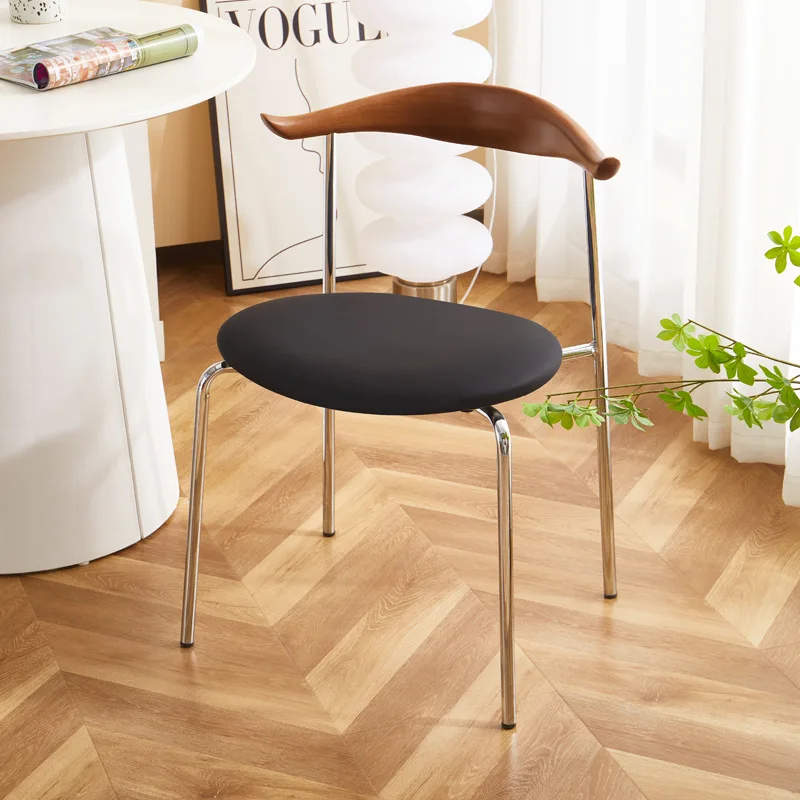 Modern simple light luxury horn dining chair, home cafe chair
Modern simple light luxury horn dining chair, home cafe chair