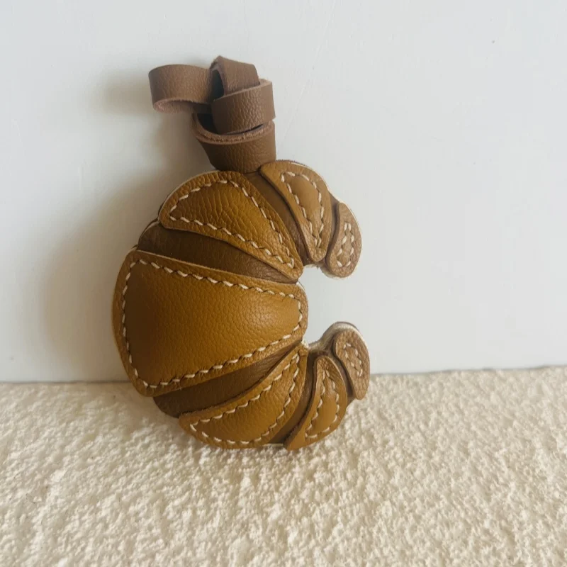 Cute Cow Horn Bag Pendant Handmade Leather Keychain Car Accessories, Rope Ring Pendant For Bag Decoration, Fashion Key Ring Gift
Cute Cow Horn Bag Pendant Handmade Leather Keychain Car Accessories, Rope Ring Pendant For Bag Decoration, Fashion Key Ring Gift