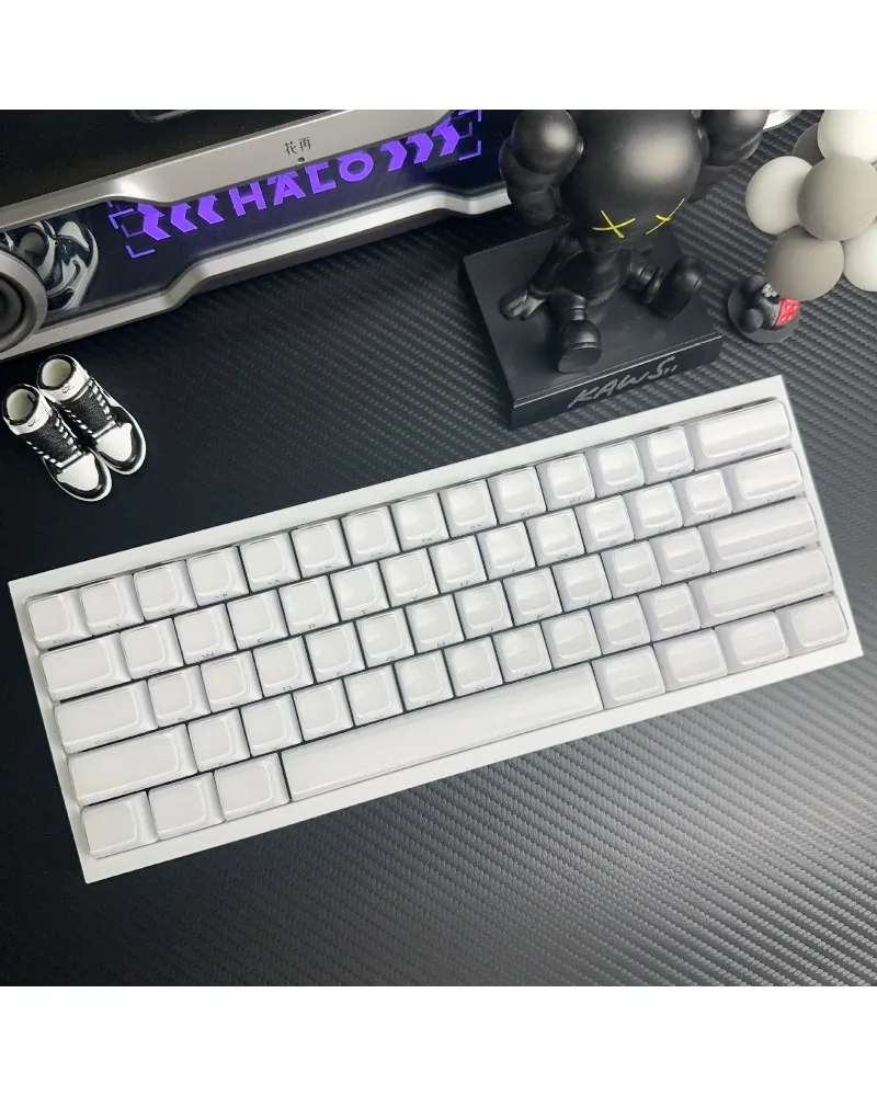 Jelly crystal keycap side engraved silky texture, suitable for magnetic axis mechanical keyboard small full set
Jelly crystal keycap side engraved silky texture, suitable for magnetic axis mechanical keyboard small full set