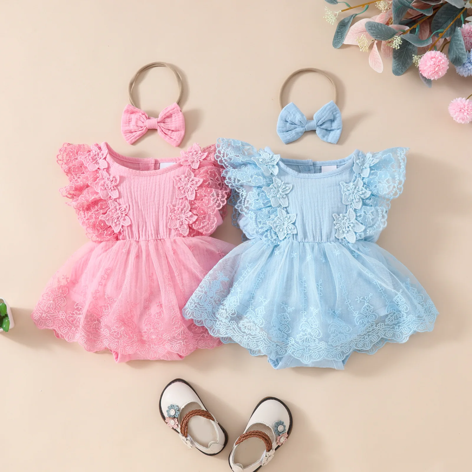Summer Romper Infant Baby Girls Lace Bodysuit Outfit Sweet Style Flower Pattern Fly Sleeve Skirt Jumpsuit + Headwear Clothes
Summer Romper Infant Baby Girls Lace Bodysuit Outfit Sweet Style Flower Pattern Fly Sleeve Skirt Jumpsuit + Headwear Clothes