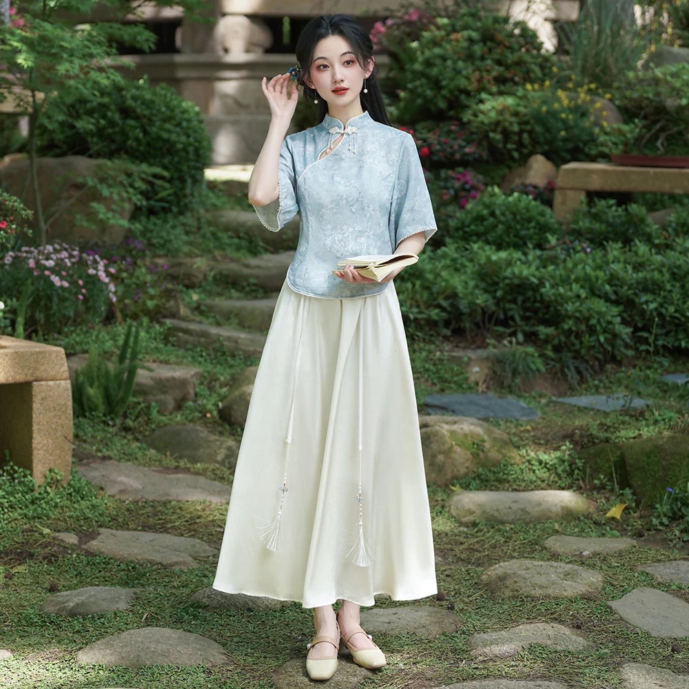 Young Girl's Artistic Dress Set Elegant Personality Repromised Traditional Chinese Costume Full Sleeve Zipper Closure
Young Girl's Artistic Dress Set Elegant Personality Repromised Traditional Chinese Costume Full Sleeve Zipper Closure