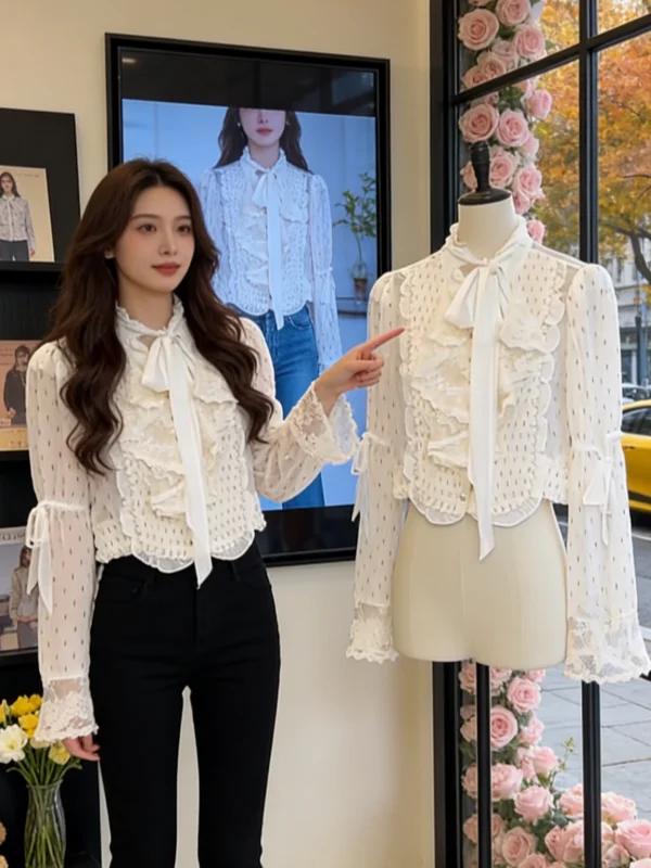 Romantic Court Style White Lace Shirt Women's Spring New High-End Short Top Floral Design Fashionable And Elegant
Romantic Court Style White Lace Shirt Women's Spring New High-End Short Top Floral Design Fashionable And Elegant