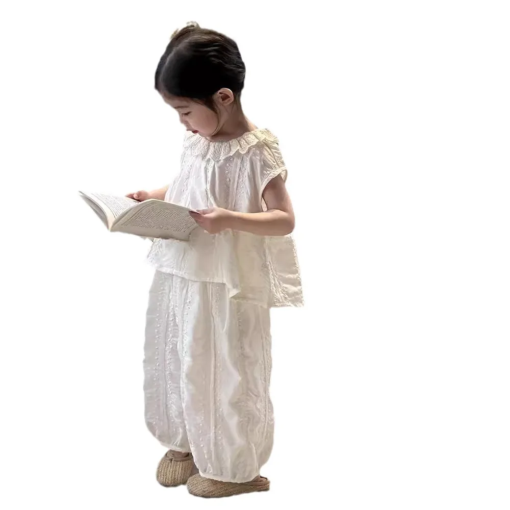 Lace Design Korean Summer Clothing O- Neck Shirt Pants 2pcs Set Solid Girl Clothes Kids Costume Sleeveless Top Bottom Kit
Lace Design Korean Summer Clothing O- Neck Shirt Pants 2pcs Set Solid Girl Clothes Kids Costume Sleeveless Top Bottom Kit