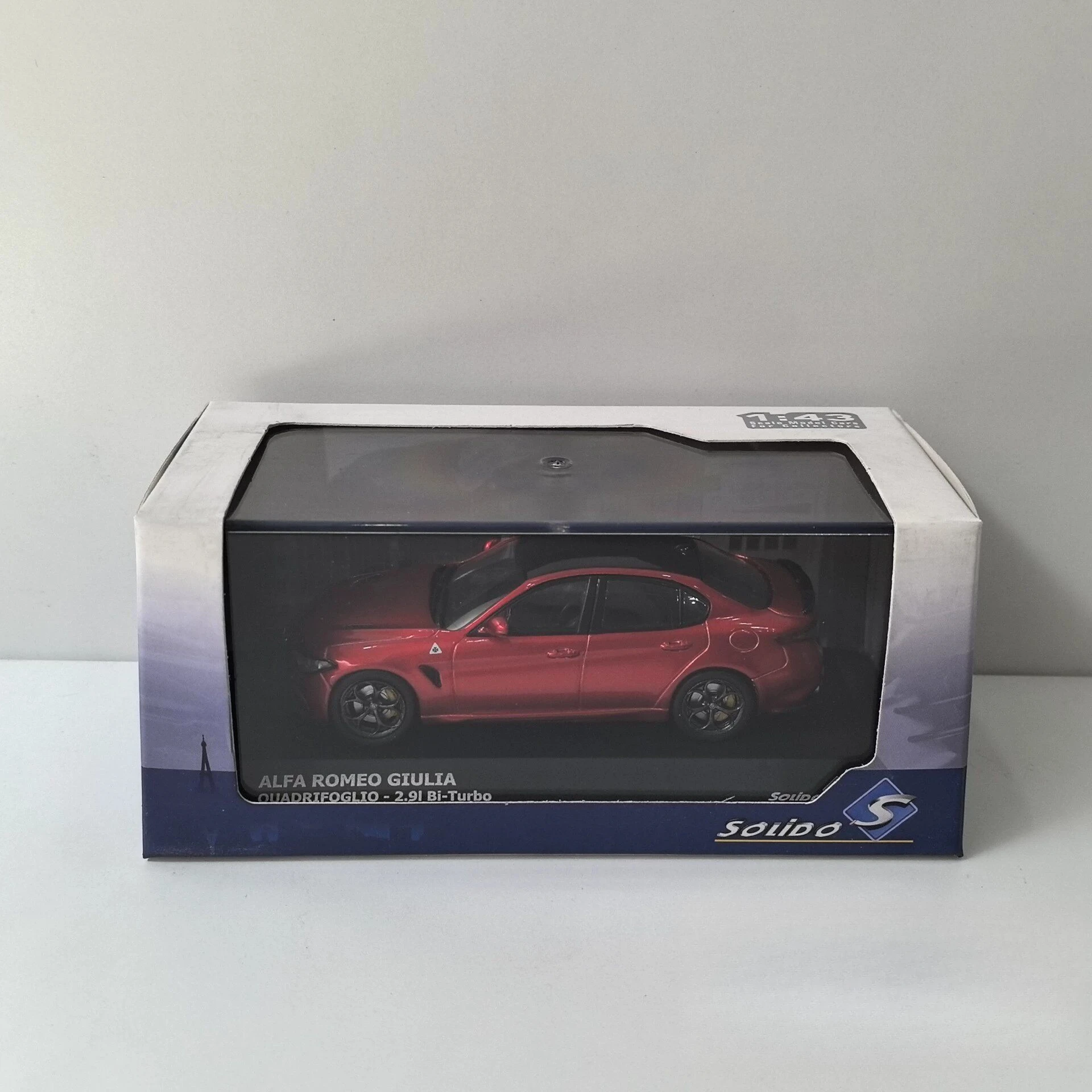 Box Cracking Diecast SOLIDO 1/43 Scale ALFA ROMEO GIULIA 1N Alloy Car Model
Box Cracking Diecast SOLIDO 1/43 Scale ALFA ROMEO GIULIA 1N Alloy Car Model