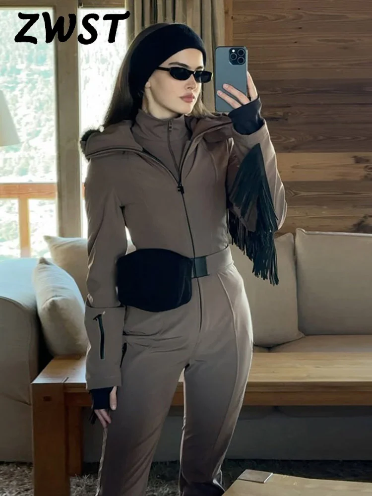 Шикарный лыжный теплый комбинезон с кисточками, женские тонкие женские комбинезоны на молнии с капюшоном и высокой талией, однотонные зимние модные женские теплые лыжные комбинезоны
Шикарный лыжный теплый комбинезон с кисточками, женские тонкие женские комбинезоны на молнии с капюшоном и высокой талией, однотонные зимние модные женские теплые лыжные комбинезоны