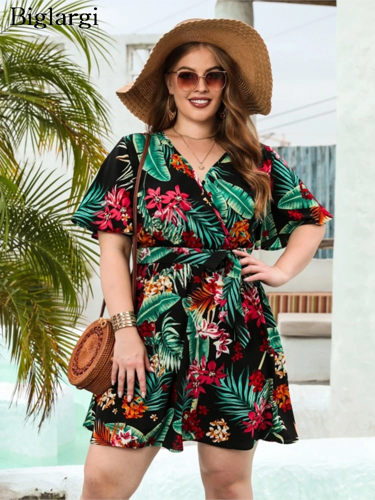 Летнее мини-платье больших размеров, женское модное повседневное свободное платье с цветочным принтом и v-образным вырезом, плиссированное женское платье с рюшами
Летнее мини-платье больших размеров, женское модное повседневное свободное платье с цветочным принтом и v-образным вырезом, плиссированное женское платье с рюшами