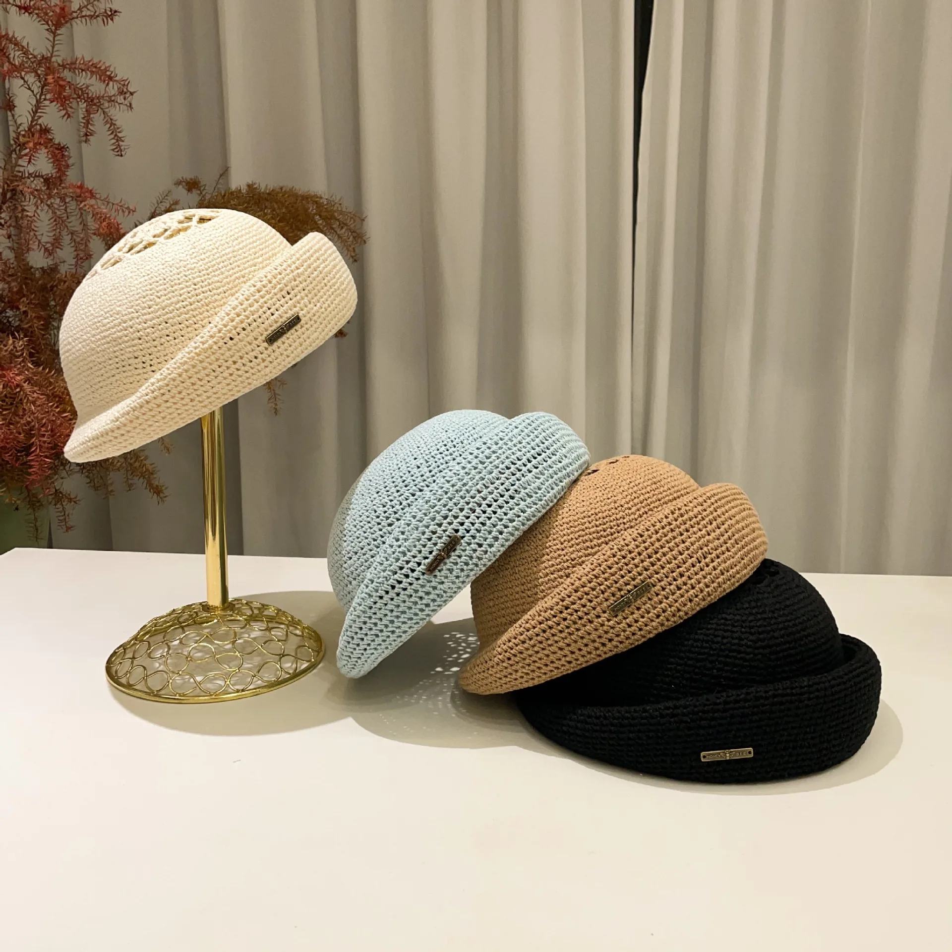 2025 Summer Handmade Crochet Beret for Women - Breathable Hollow Out Rolled Brim Painter Hat, Stylish Solid Color Fashion Cap
2025 Summer Handmade Crochet Beret for Women - Breathable Hollow Out Rolled Brim Painter Hat, Stylish Solid Color Fashion Cap