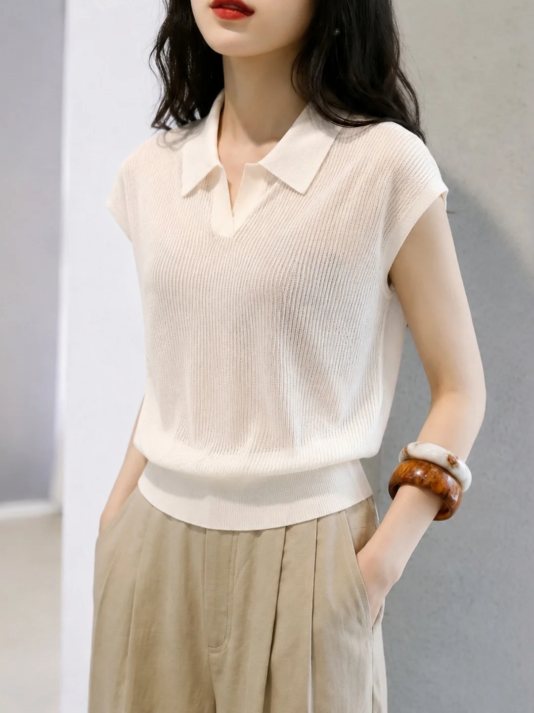 Summer Design Ice Silk Knitted Top Women's Casual Comfortable Soft Lazy Style Versatile Comfy Silk Blend Short Sleeve T-Shirt
Summer Design Ice Silk Knitted Top Women's Casual Comfortable Soft Lazy Style Versatile Comfy Silk Blend Short Sleeve T-Shirt