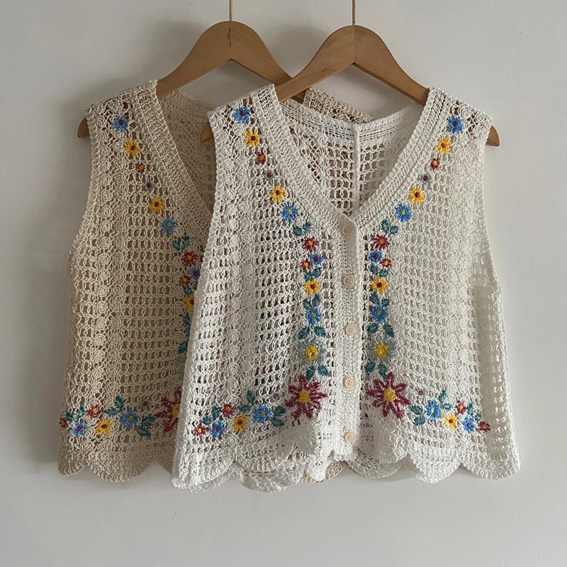 Лето 2022, женский вязаный жилет, рубашка без рукавов, блузка с вышивкой, однобортный короткий топ с v-образным вырезом и цветочным принтом на крючках
Лето 2022, женский вязаный жилет, рубашка без рукавов, блузка с вышивкой, однобортный короткий топ с v-образным вырезом и цветочным принтом на крючках