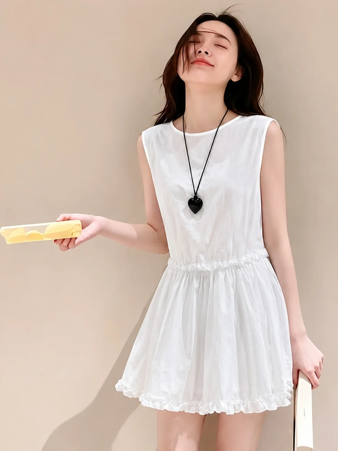 Summer Slimming Sleeveless Dress with Wood Grain Ruffle Waist Cinching Commute Outerwear Elegant Versatile Short Skirt
Summer Slimming Sleeveless Dress with Wood Grain Ruffle Waist Cinching Commute Outerwear Elegant Versatile Short Skirt