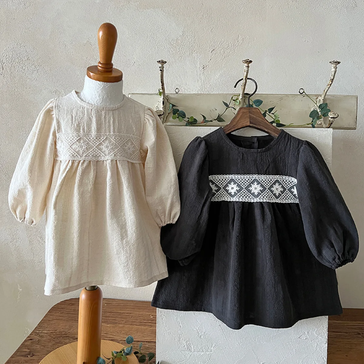 2025 Spring New Baby Long Sleeve Dress Cotton Infant Girls Lace Splicing Princess Dress Toddler Solid Casual Dress Baby Clothes
2025 Spring New Baby Long Sleeve Dress Cotton Infant Girls Lace Splicing Princess Dress Toddler Solid Casual Dress Baby Clothes