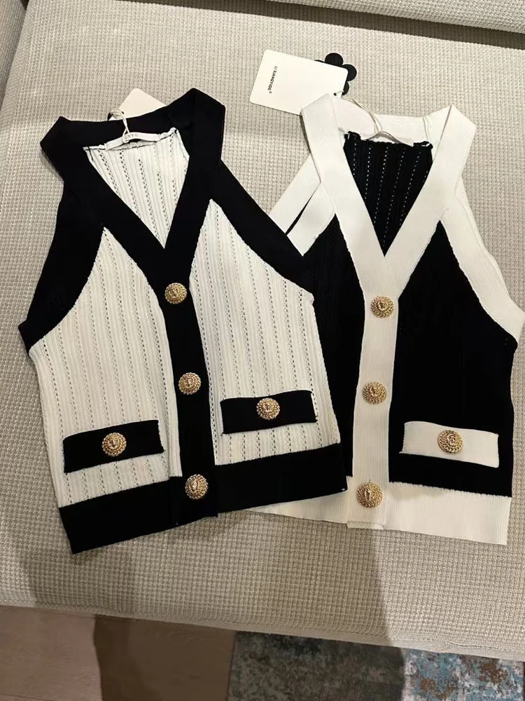LXYG2025 Summer Slim Fit Knitted Vest Women's Metal Buckle Hollow out Color Block Neck Hanging Top Fashionable Versatile Shirt
LXYG2025 Summer Slim Fit Knitted Vest Women's Metal Buckle Hollow out Color Block Neck Hanging Top Fashionable Versatile Shirt
