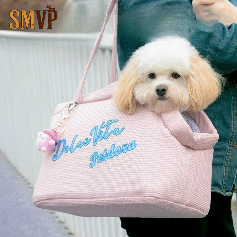 Korean Stylish Embroidered Pet Handbag Lightweight Single Shoulder Tote For Outdoor Travel And Daily Walks Dog Bag Dog Purse
Korean Stylish Embroidered Pet Handbag Lightweight Single Shoulder Tote For Outdoor Travel And Daily Walks Dog Bag Dog Purse