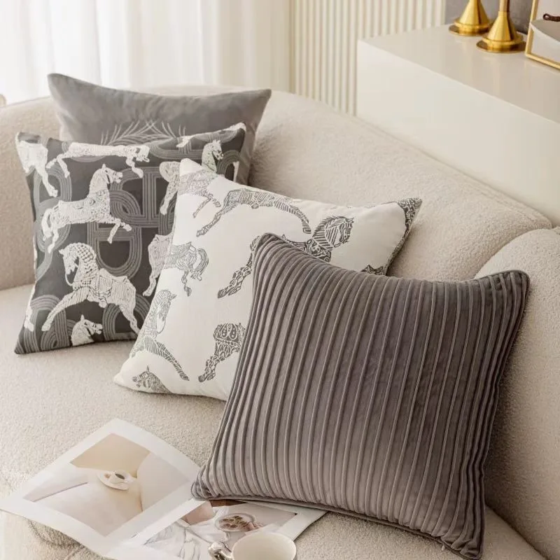 Modern High-End Gray Cushion Cover Premium Horse Jacquard Pillow Covers Decorative Striped Pleated Pillowcase Luxury Home Decor
Modern High-End Gray Cushion Cover Premium Horse Jacquard Pillow Covers Decorative Striped Pleated Pillowcase Luxury Home Decor