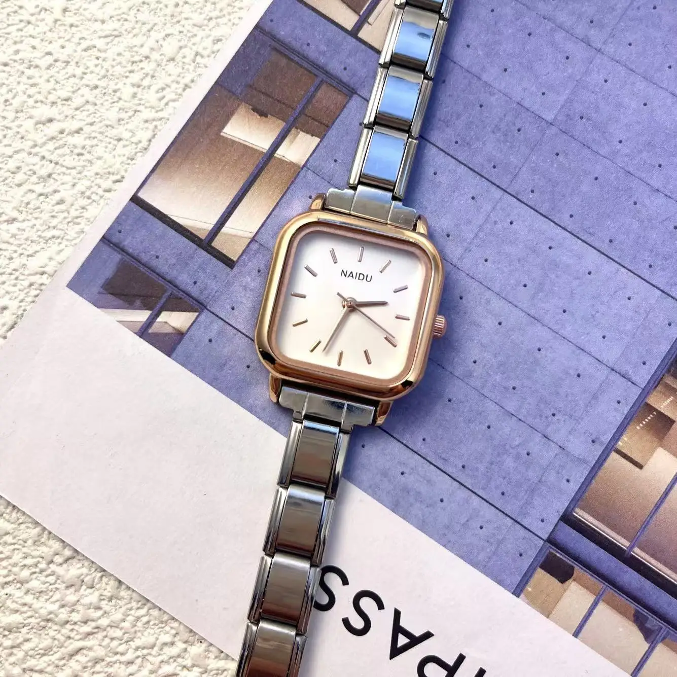 Stylish Square Quartz Watch Chic Minimalist Design Silver Color Stainless Steel Strap Party Birthday Daily Gift Men Women
Stylish Square Quartz Watch Chic Minimalist Design Silver Color Stainless Steel Strap Party Birthday Daily Gift Men Women