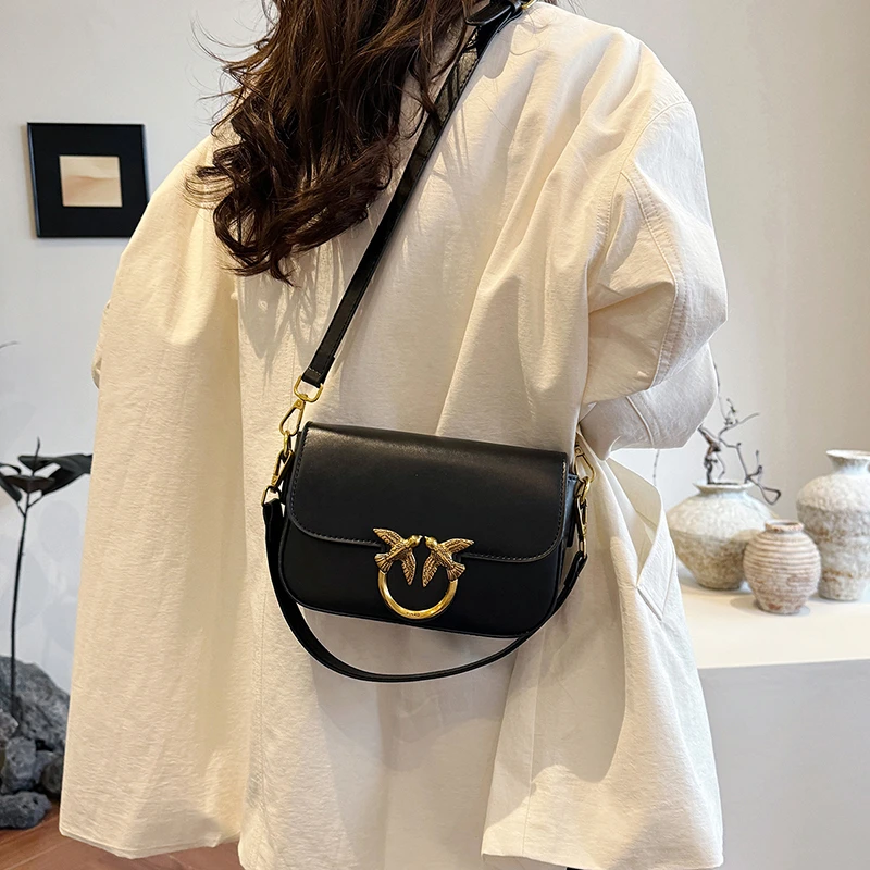 Stylish Fringed Crossbody Bag For Women Faux Suede Fringe Adjustable Strap Perfect For Festivals
Stylish Fringed Crossbody Bag For Women Faux Suede Fringe Adjustable Strap Perfect For Festivals