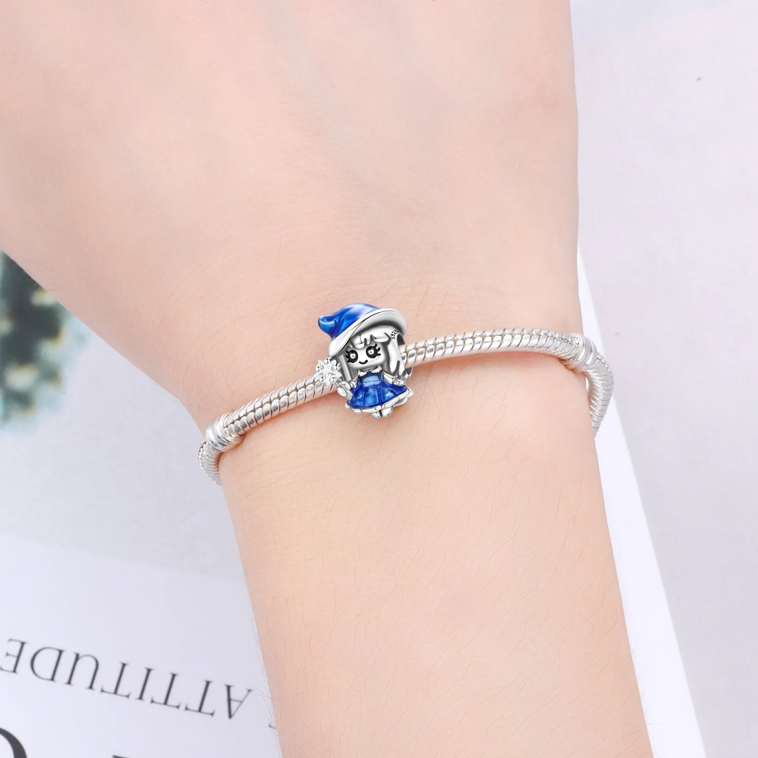 Cycuff 925 Sterling Silver Blue Magic Girl Cartoon Character Beads Original Pendants Bracelet Charm Jewelry Party DIY Gifts
Cycuff 925 Sterling Silver Blue Magic Girl Cartoon Character Beads Original Pendants Bracelet Charm Jewelry Party DIY Gifts
