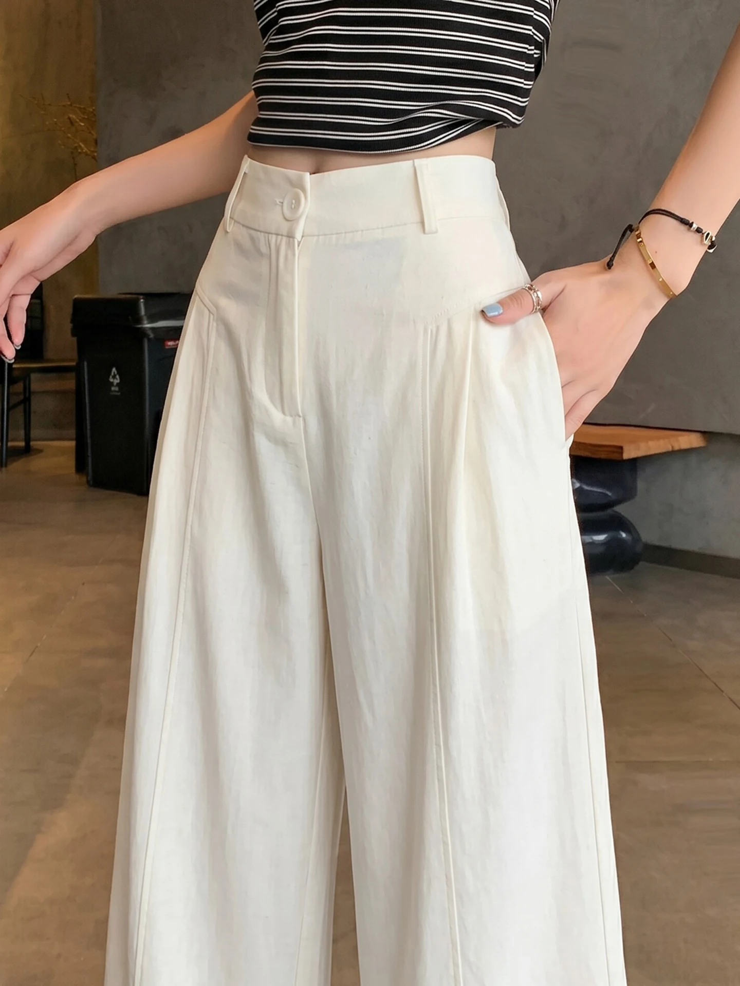 High Waist Wide Leg Pants Ice Silk Cotton Linen Suit Women Summer Thin Loose Straight Cut Long Trousers Floor Length
High Waist Wide Leg Pants Ice Silk Cotton Linen Suit Women Summer Thin Loose Straight Cut Long Trousers Floor Length