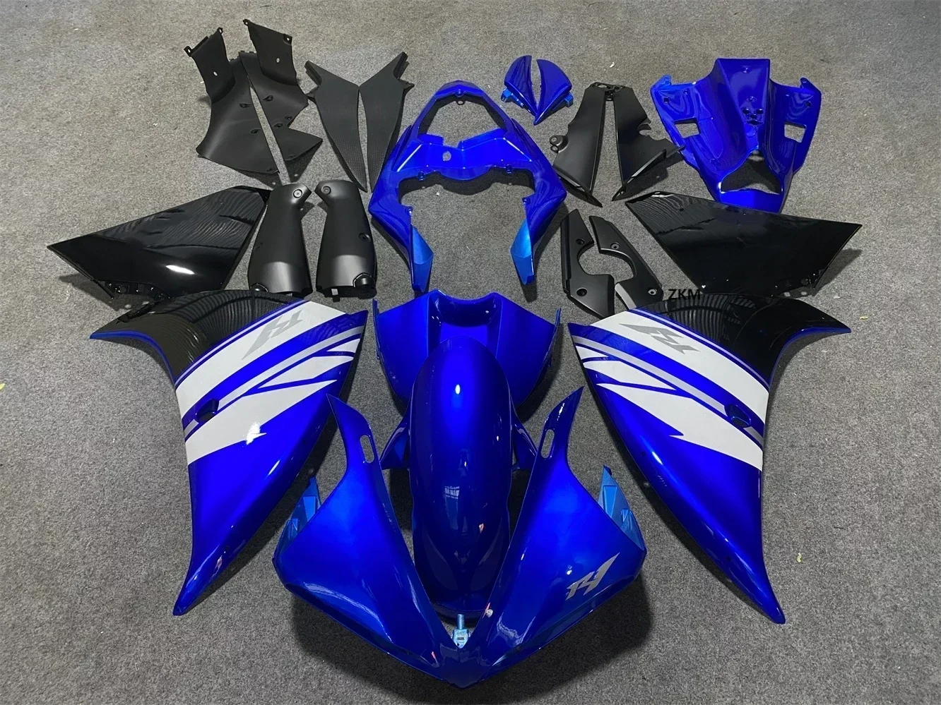 Новый комплект обтекателей для мотоцикла из АБС, подходит для YAMAHA R1 2009 2010 2011 2012 2013 2014 09 10 11 12 13 14 YZF R1, комплект кузова
Новый комплект обтекателей для мотоцикла из АБС, подходит для YAMAHA R1 2009 2010 2011 2012 2013 2014 09 10 11 12 13 14 YZF R1, комплект кузова