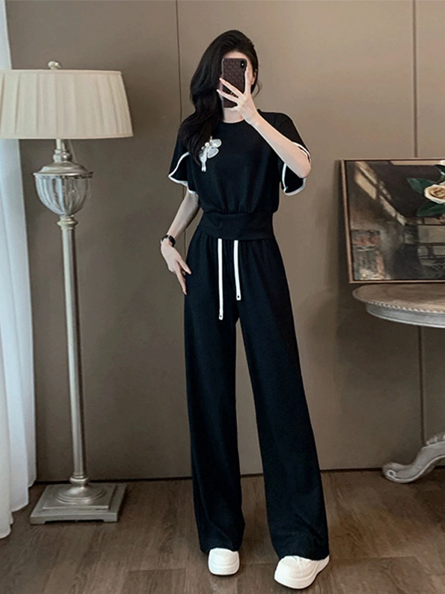 Casual Summer Fashion Set for Women High Waist Wide Leg Pants Two Piece Suit Anti-Aging Street Style Elegant Small Fragrance ...
Casual Summer Fashion Set for Women High Waist Wide Leg Pants Two Piece Suit Anti-Aging Street Style Elegant Small Fragrance ...