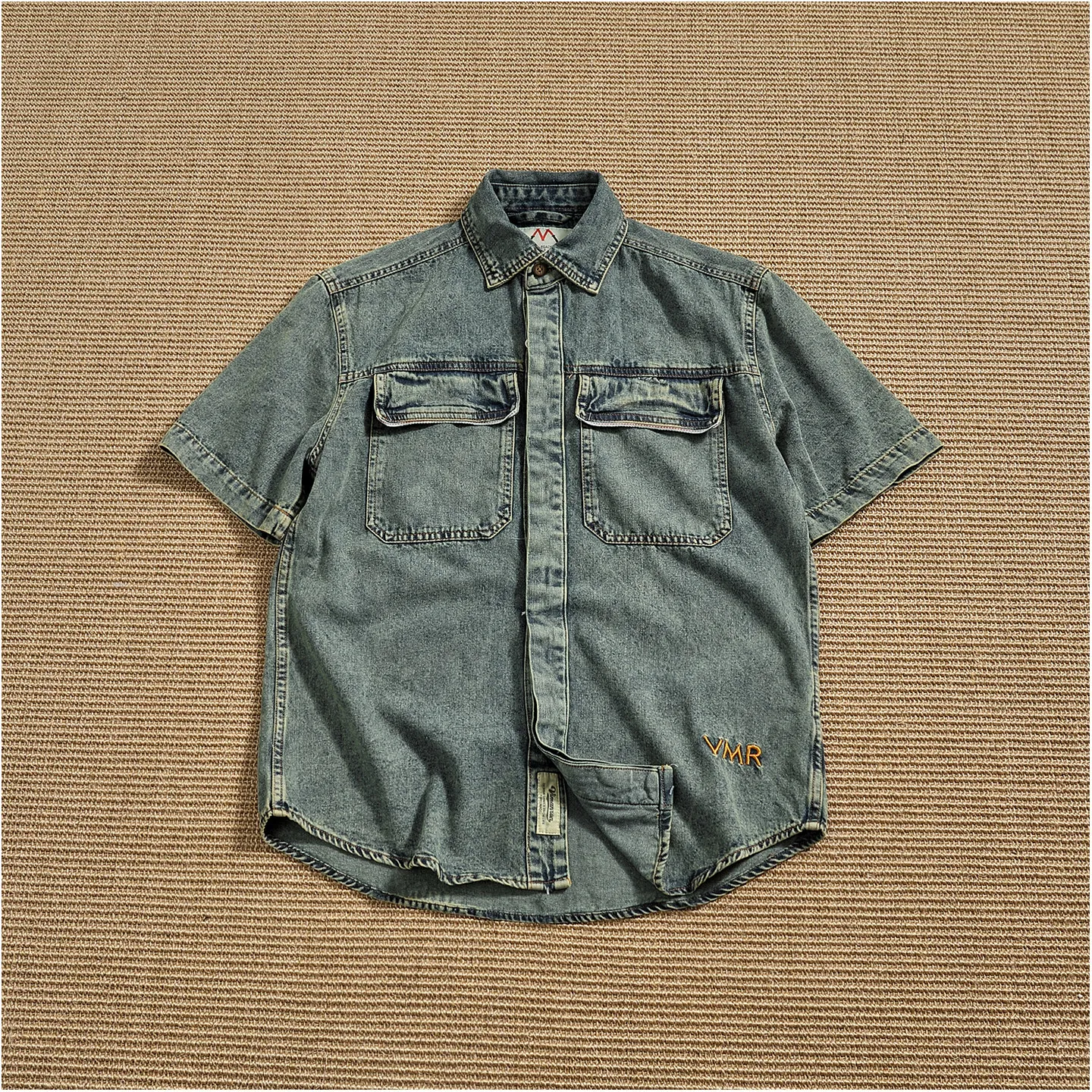 Summer pure cotton denim short-sleeved shirt men's retro washed old loose pocket workwear embroidered versatile top trendy
Summer pure cotton denim short-sleeved shirt men's retro washed old loose pocket workwear embroidered versatile top trendy
