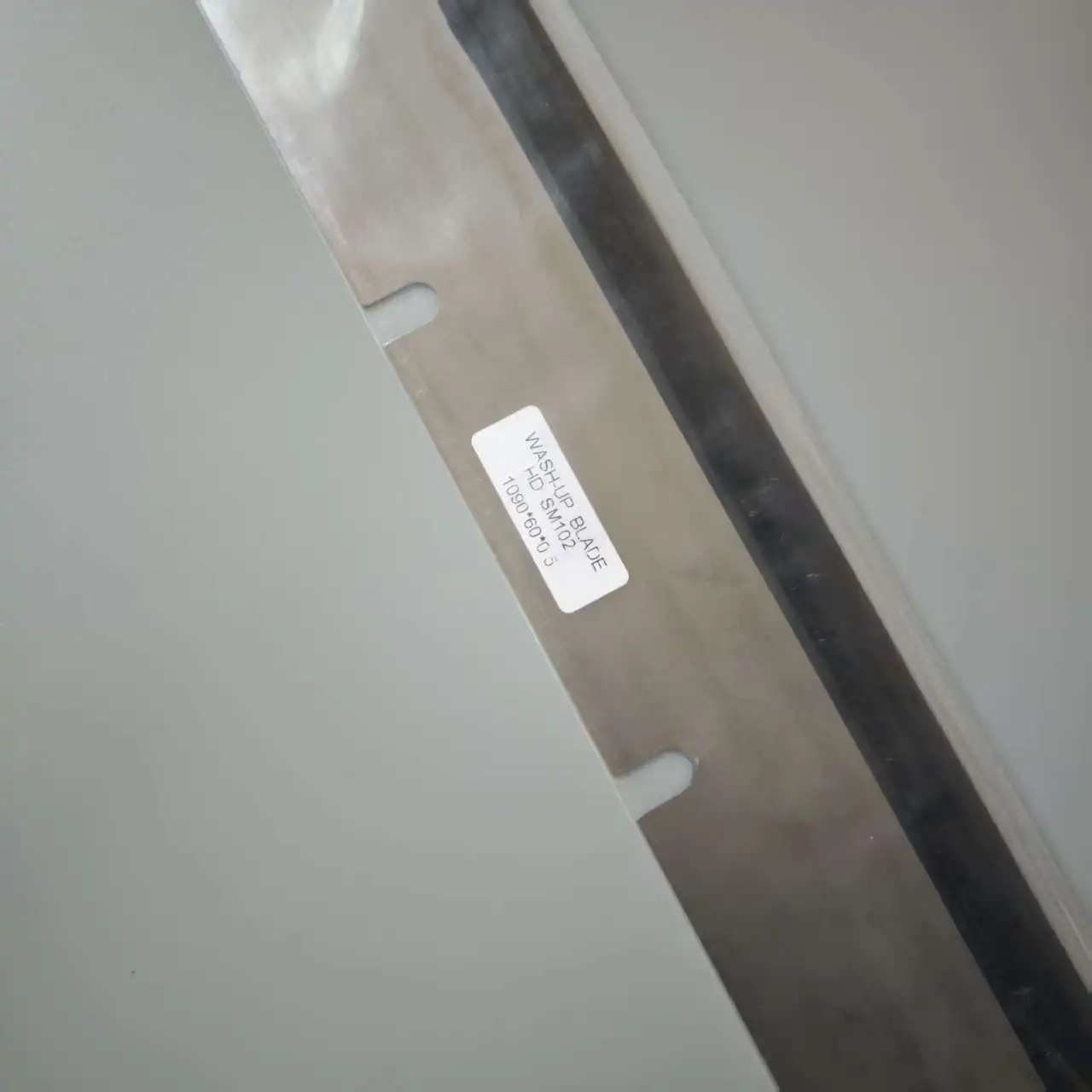 5pcs Wash up blade SM102 CD102 Printing machine 41.010.180 1090x60x0.5mm
5pcs Wash up blade SM102 CD102 Printing machine 41.010.180 1090x60x0.5mm