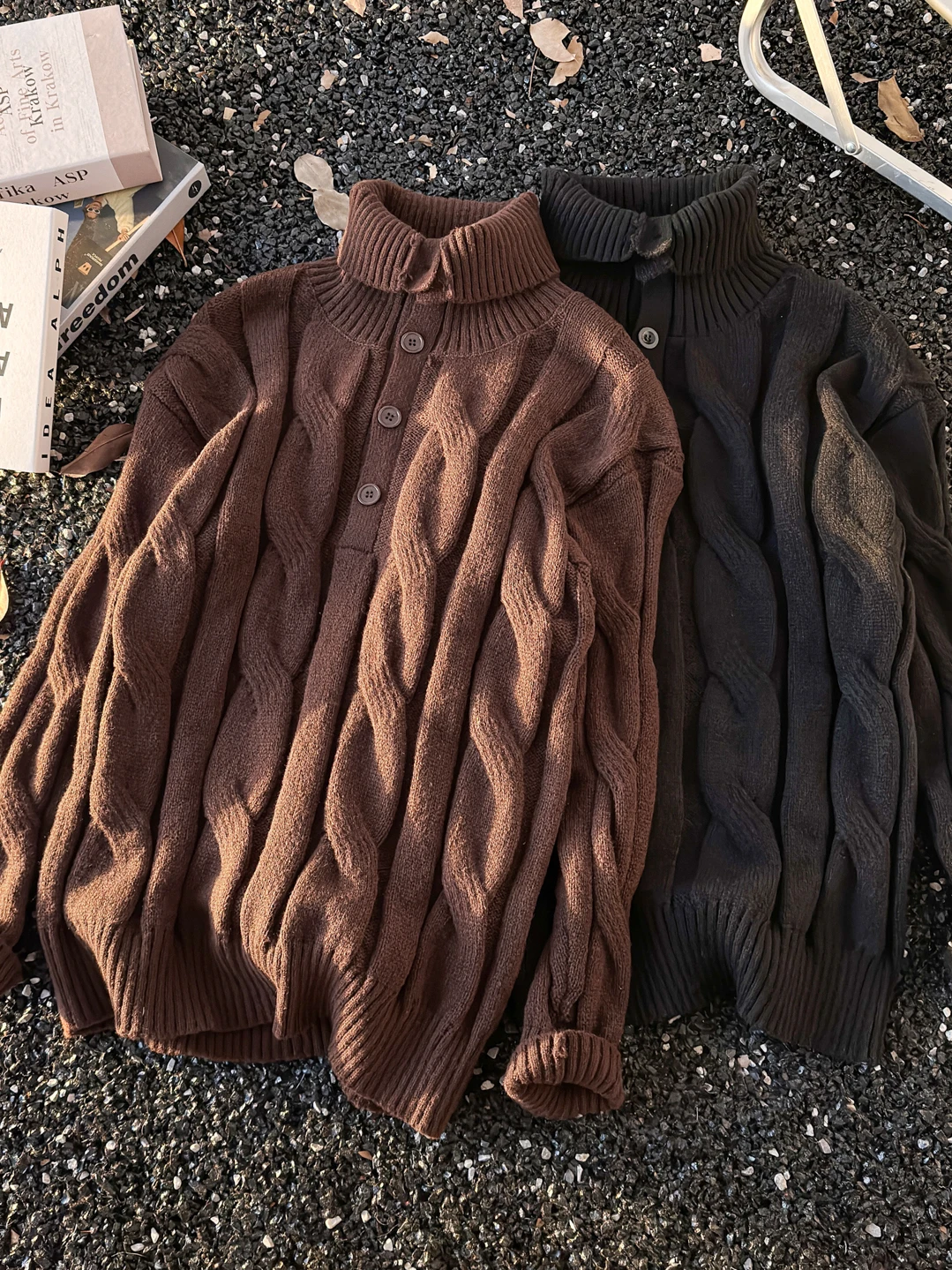 Retro Thiened High Collar Sweater Men's Winter Faion Warm Knitted irt American Old Money Sle Knitwear Coat
Retro Thiened High Collar Sweater Men's Winter Faion Warm Knitted irt American Old Money Sle Knitwear Coat