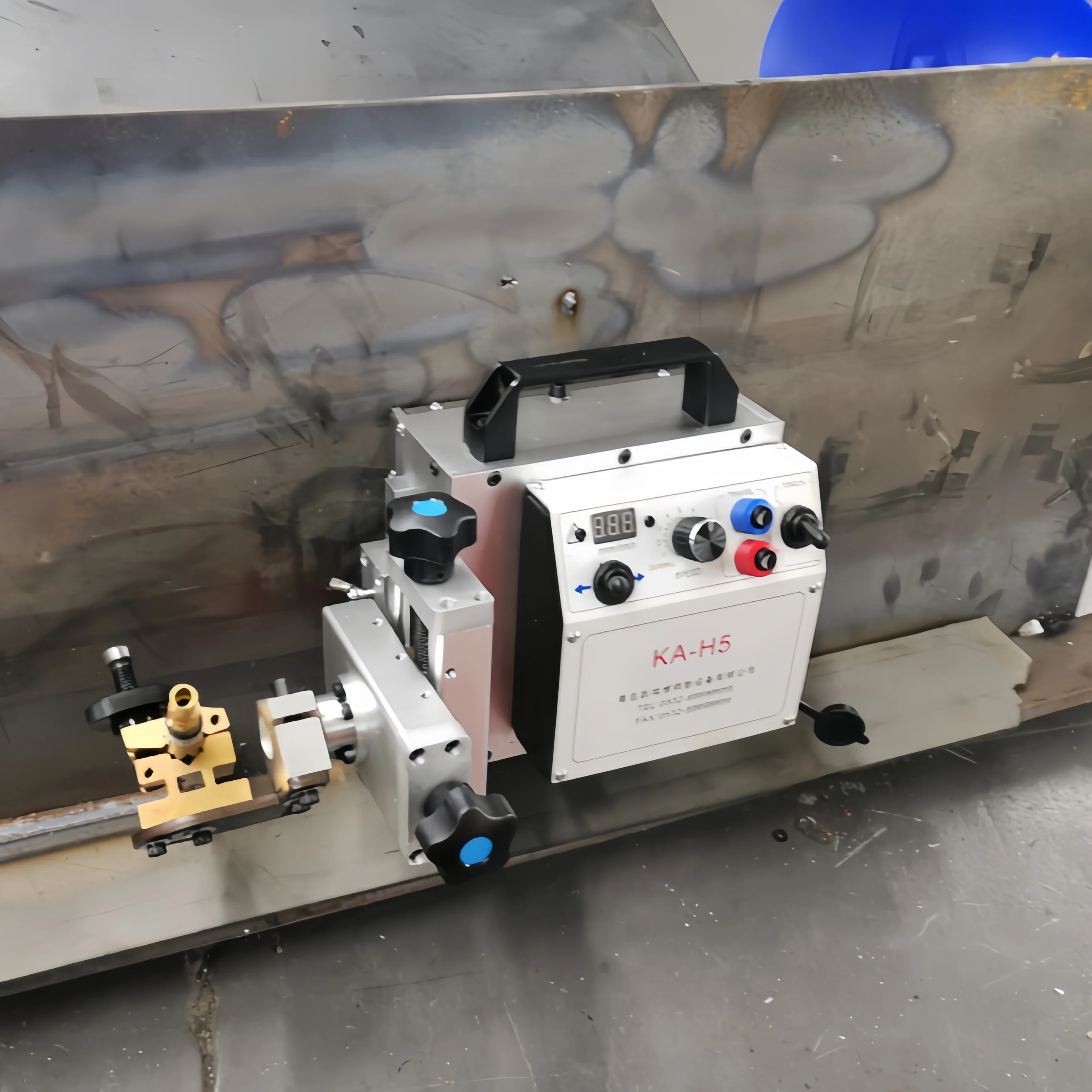 Высокопроизводительный сварочный аппарат для филе Mig, автоматические сварочные роботы, сварочное оборудование с боковым всасыванием, сварочный трактор для I-Beams
Высокопроизводительный сварочный аппарат для филе Mig, автоматические сварочные роботы, сварочное оборудование с боковым всасыванием, сварочный трактор для I-Beams