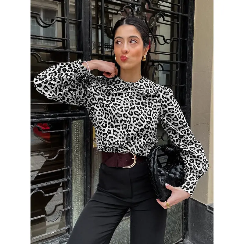 Рубашка из чистого хлопка с длинным рукавом и воротником «Питер Пэн» с леопардовым принтом, универсальная женская модная повседневная рубашка для осеннего сезона, не дающаяся усадке
Рубашка из чистого хлопка с длинным рукавом и воротником «Питер Пэн» с леопардовым принтом, универсальная женская модная повседневная рубашка для осеннего сезона, не дающаяся усадке
