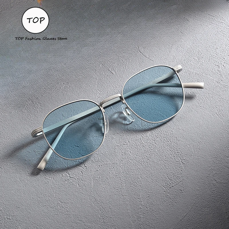 Outdoor Cycling Men's Sunglasses UV400 Retro Square Frame Can Be Matched with A Number of Myopia Pure Titanium Sunglasses
Outdoor Cycling Men's Sunglasses UV400 Retro Square Frame Can Be Matched with A Number of Myopia Pure Titanium Sunglasses