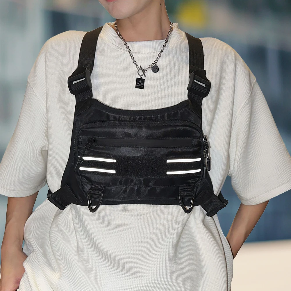 Sports Chest Bag Lightweight Front Chest Pack Water Resistant Outdoor Hiking Bag with Reflective Strip for Running Camping
Sports Chest Bag Lightweight Front Chest Pack Water Resistant Outdoor Hiking Bag with Reflective Strip for Running Camping