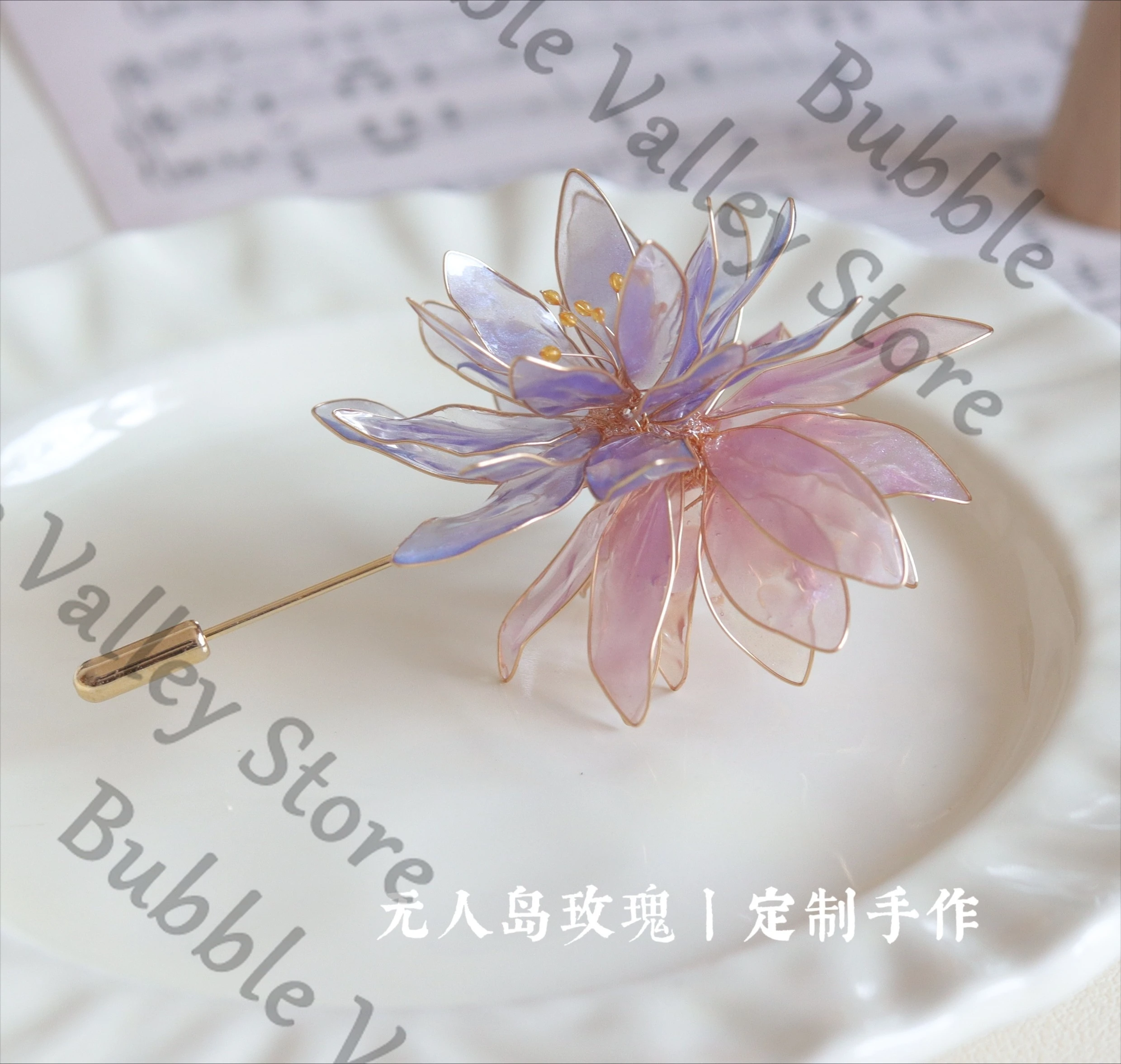 Anime Love and Deepspace Caleb Twin Lotus Cosplay Handmade Brooch Breastpin Cartoon Brotheroch Pin Ouch Ornament Birthday Gift
Anime Love and Deepspace Caleb Twin Lotus Cosplay Handmade Brooch Breastpin Cartoon Brotheroch Pin Ouch Ornament Birthday Gift