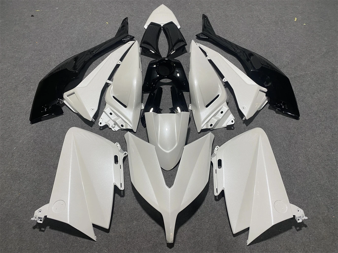 Motorcycle Fairing Set Body Kit Plastic For Yamaha Tmax530 TMAX 530 2015 2016 Accessories Full Bodywork Pearl white
Motorcycle Fairing Set Body Kit Plastic For Yamaha Tmax530 TMAX 530 2015 2016 Accessories Full Bodywork Pearl white