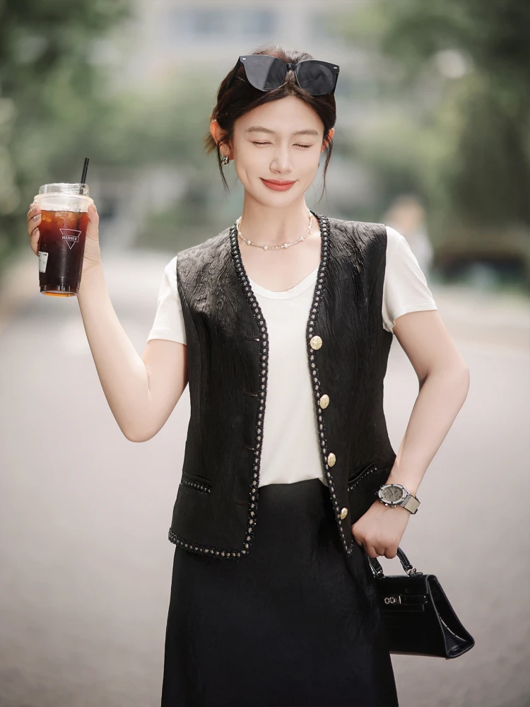 Роскошный шелковый жилет-жакет из 100% натурального шелка с текстурой, в китайском стиле, для женщин, однотонный, для повседневной носки
Роскошный шелковый жилет-жакет из 100% натурального шелка с текстурой, в китайском стиле, для женщин, однотонный, для повседневной носки